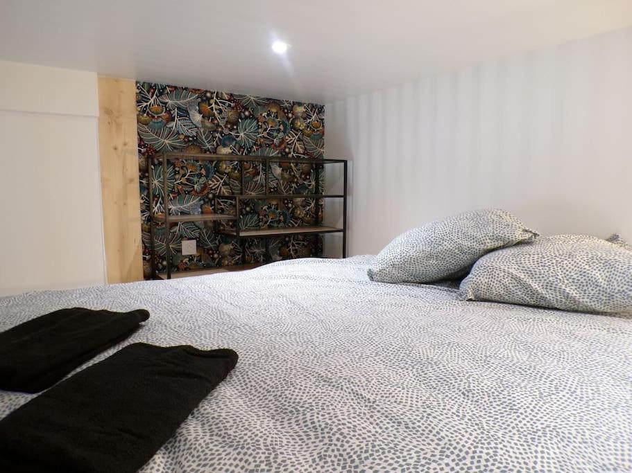 L'atypique 1 A 3 Voyageurs Apartment